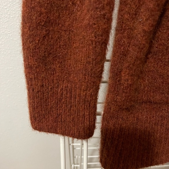 Madewell Allston Double-Button Cardigan Sweater - XS - Heather Cranberry - Picture 7 of 8